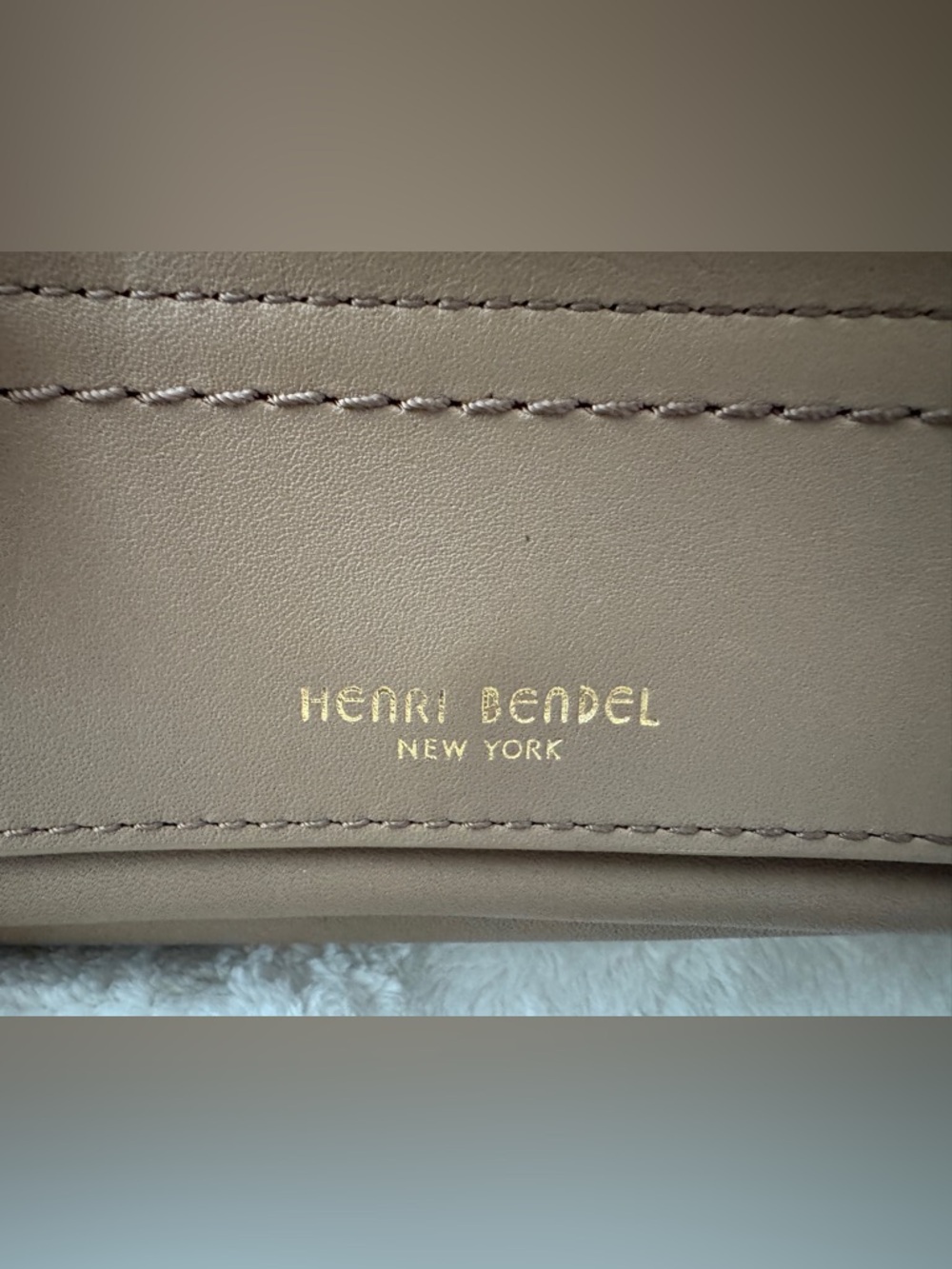 HENRI BENDEL ✨ Taupe Leather Wristlet Wallet - Picture 7 of 7